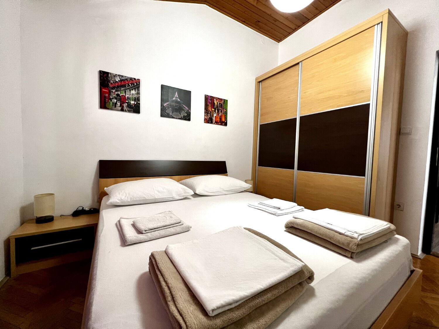 Apartment Denis - Great Location & Large Terrace Макарска Екстериор снимка