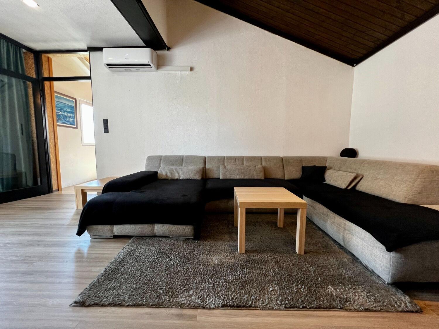 Apartment Denis - Great Location & Large Terrace Макарска Екстериор снимка